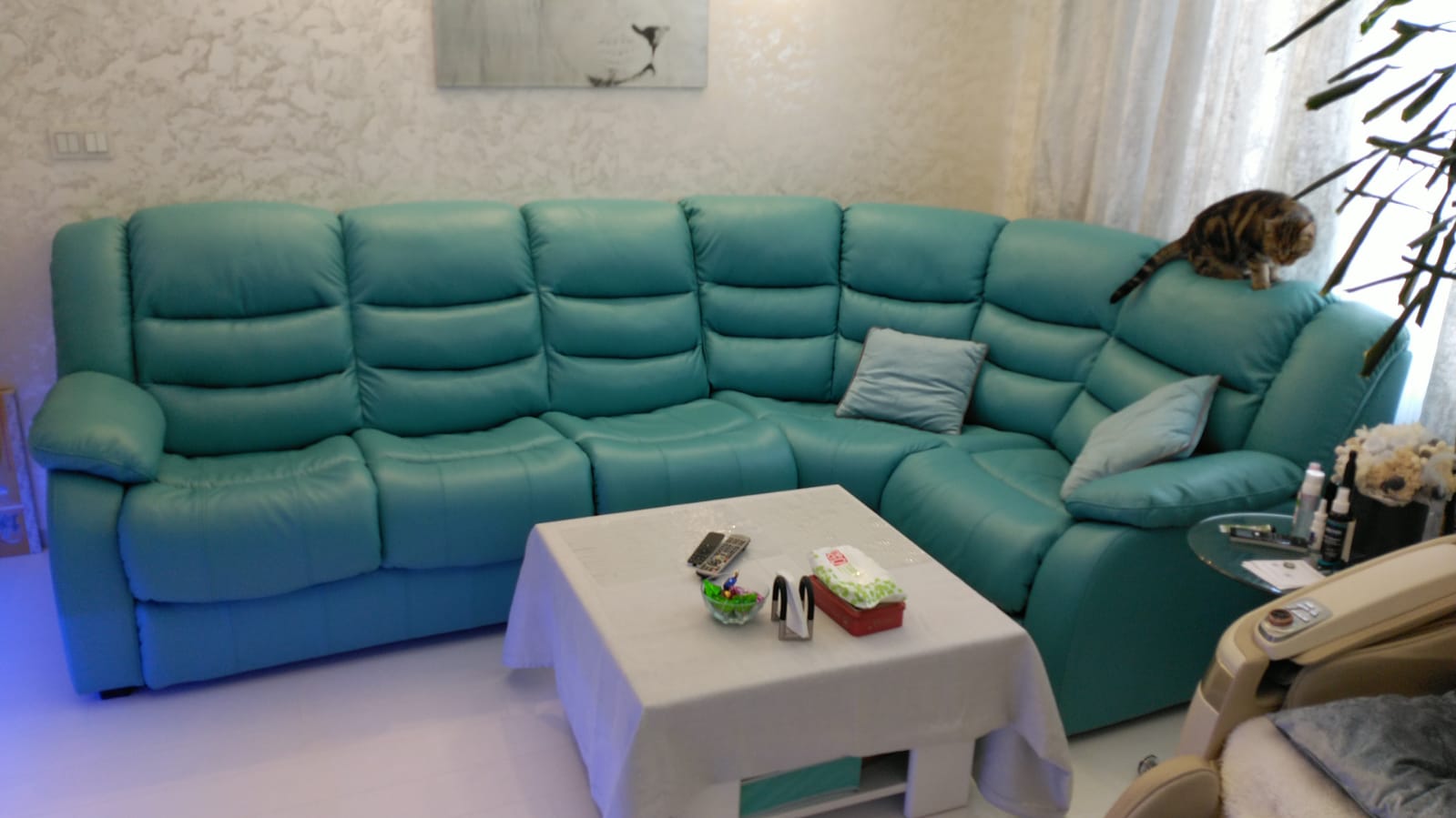 Перетяжка дивана на дому. Кувшиново