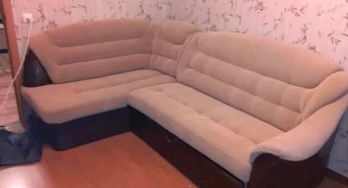 Перетяжка углового дивана. Кувшиново
